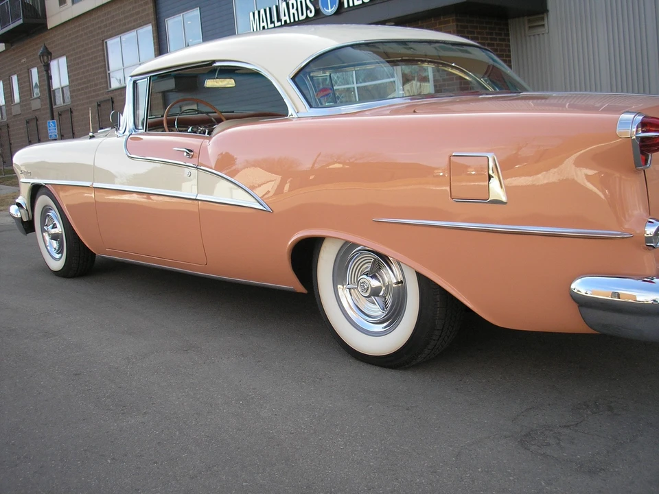 1955 Oldsmobile 98 - Image 4 of 21