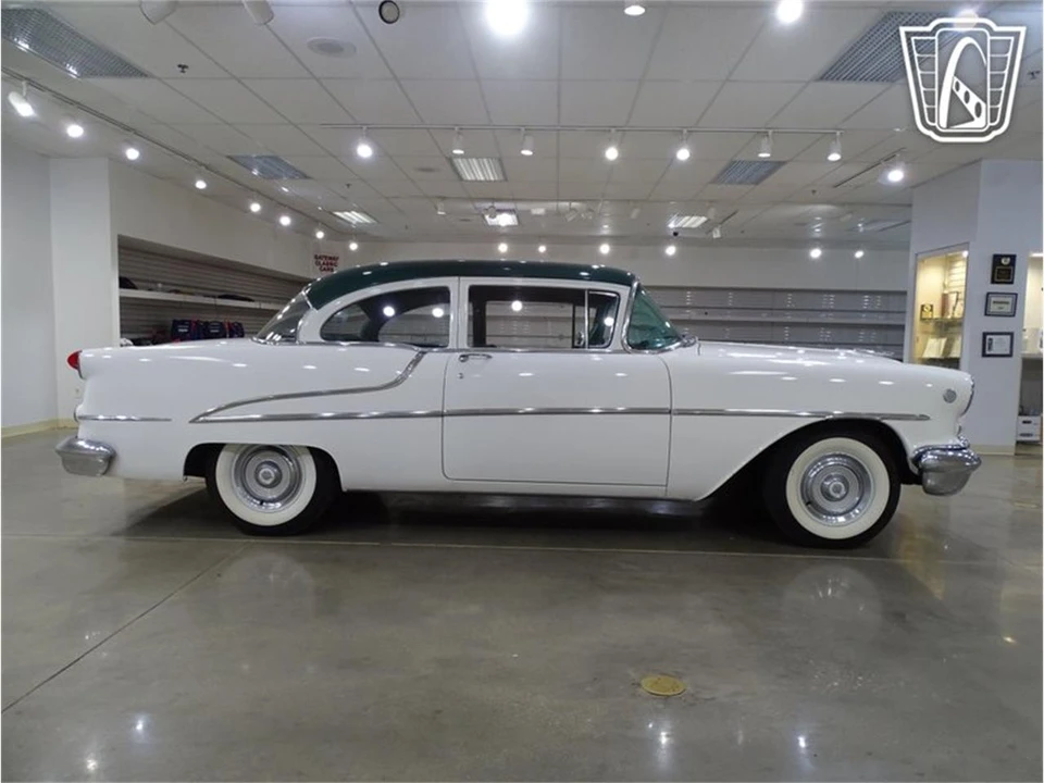 1955 Oldsmobile 88 - Image 18 of 31