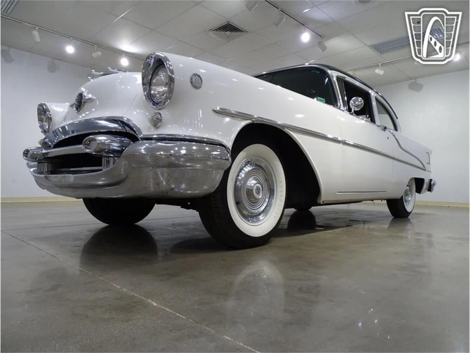 1955 Oldsmobile 88 - Image 4 of 31