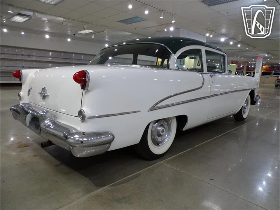1955 Oldsmobile 88 - Image 15 of 31