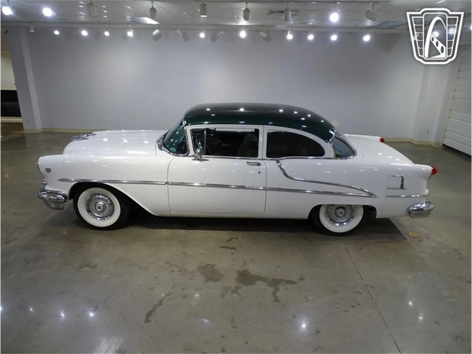 1955 Oldsmobile 88 - Image 5 of 31
