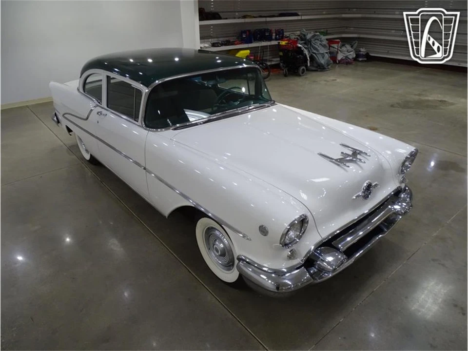 1955 Oldsmobile 88 - Image 20 of 31