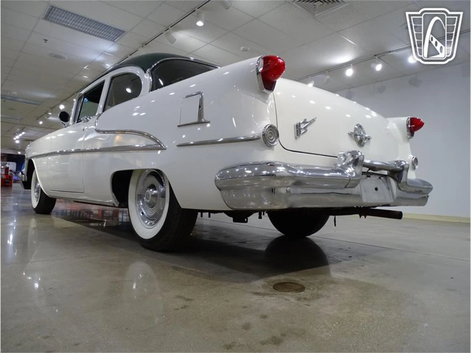 1955 Oldsmobile 88 - Image 10 of 31