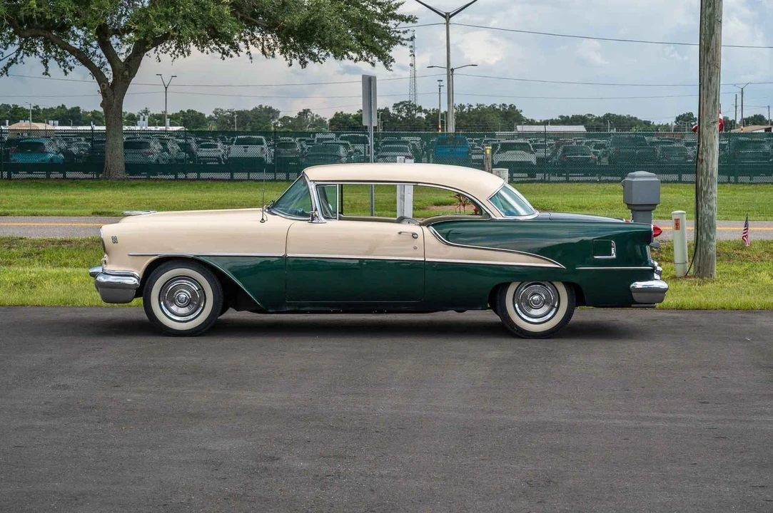 1955 Oldsmobile 88 - Image 2 of 31