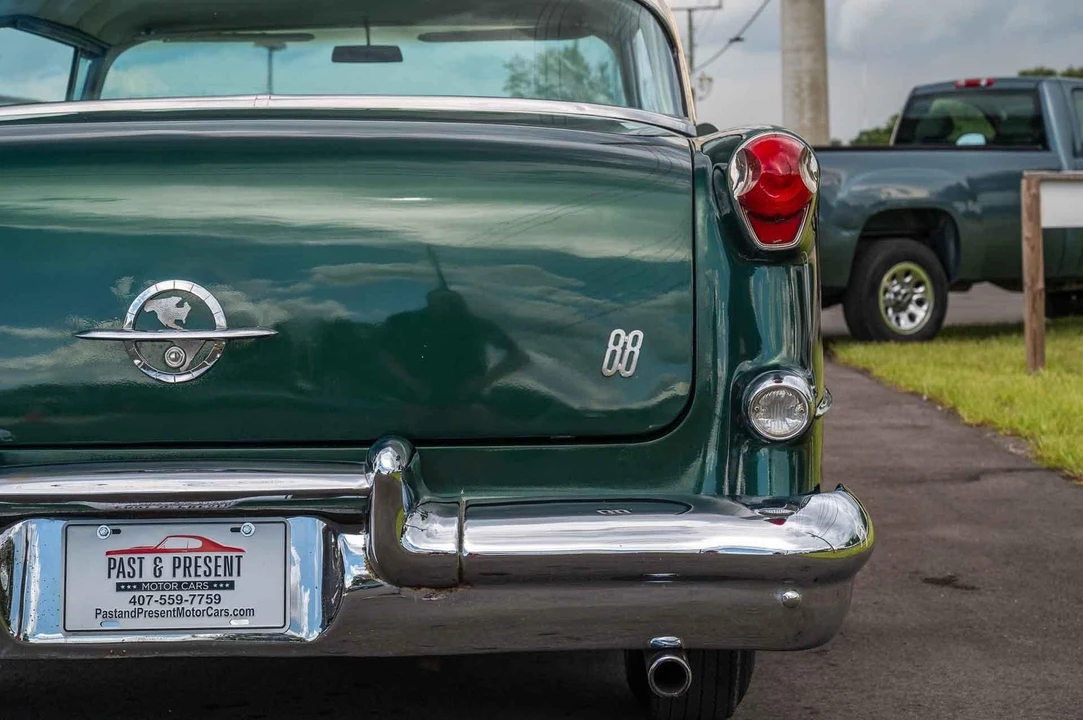 1955 Oldsmobile 88 - Image 27 of 31