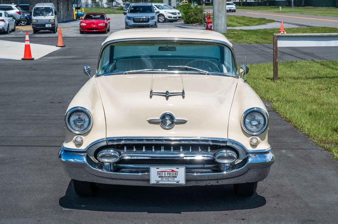 1955 Oldsmobile 88 - Image 10 of 31