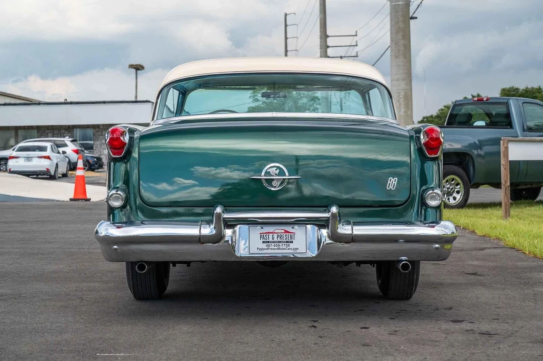 1955 Oldsmobile 88 - Image 25 of 31