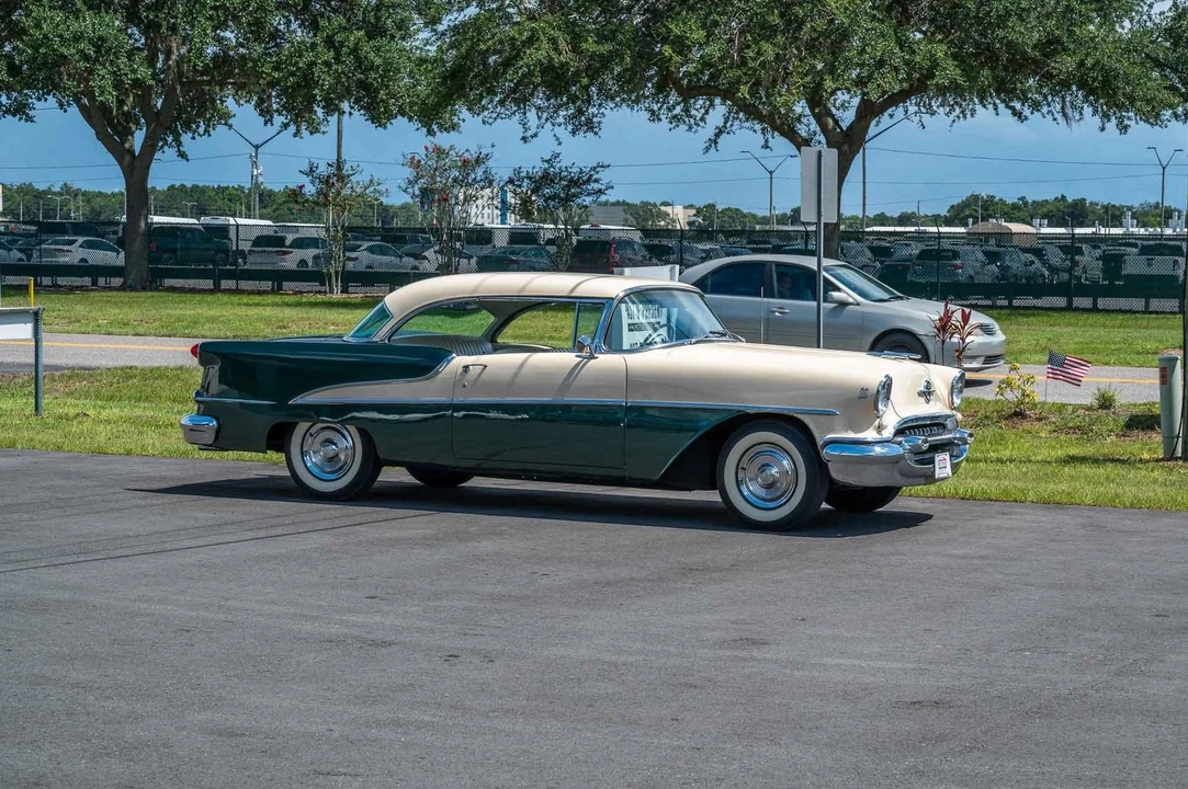 1955 Oldsmobile 88 - Image 29 of 31