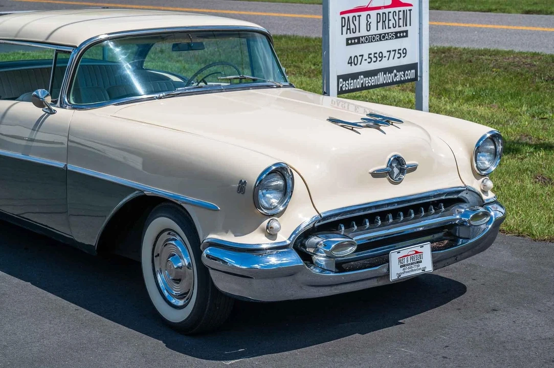1955 Oldsmobile 88 - Image 30 of 31
