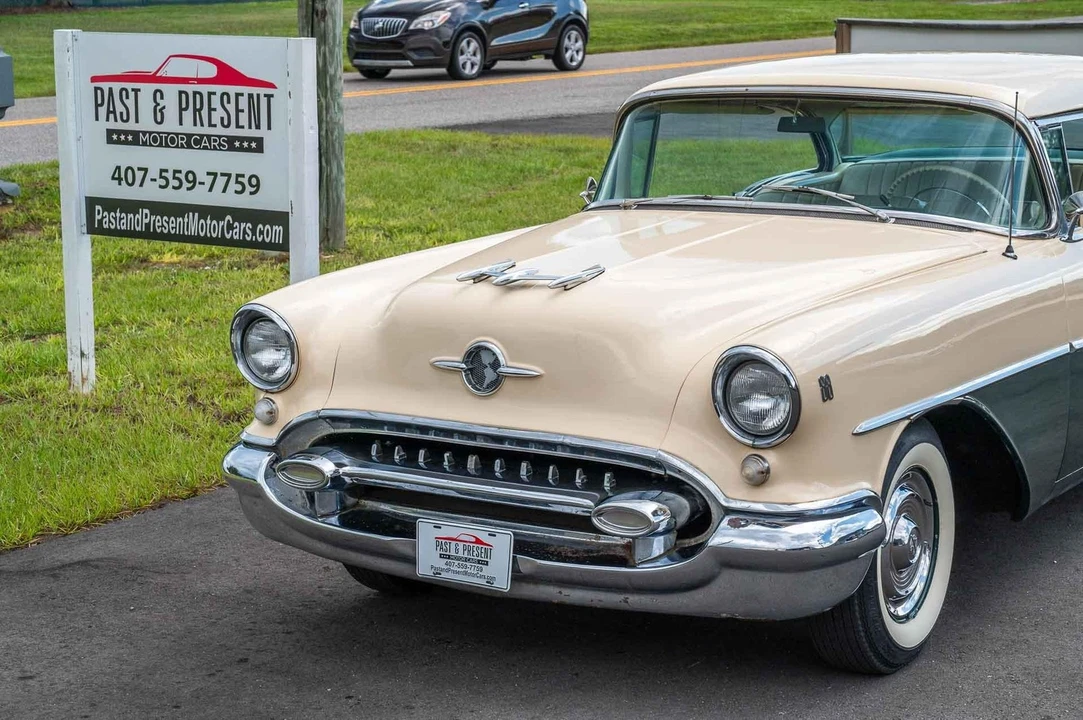 1955 Oldsmobile 88 - Image 22 of 31
