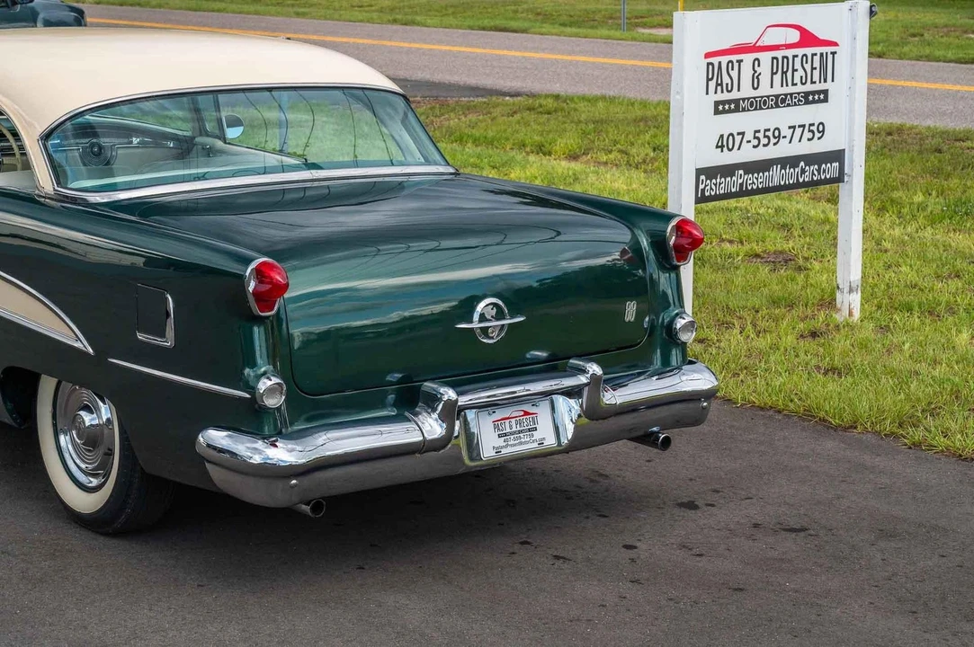 1955 Oldsmobile 88 - Image 17 of 31