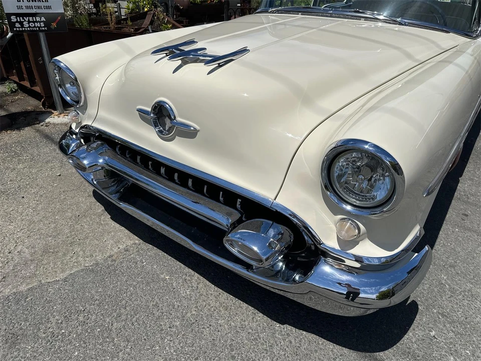 1955 Oldsmobile 88 - Image 19 of 31