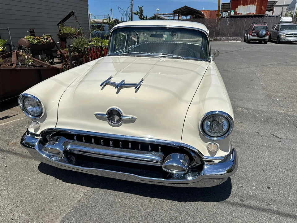 1955 Oldsmobile 88 - Image 21 of 31