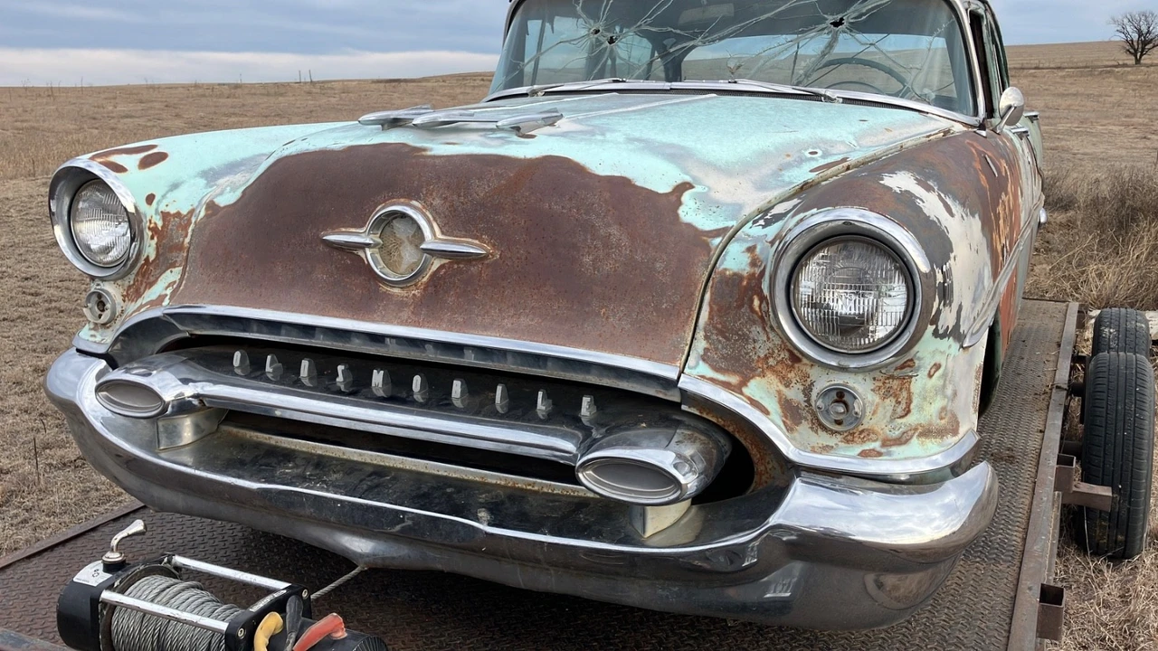 1955 Oldsmobile 88 - Image 4 of 15