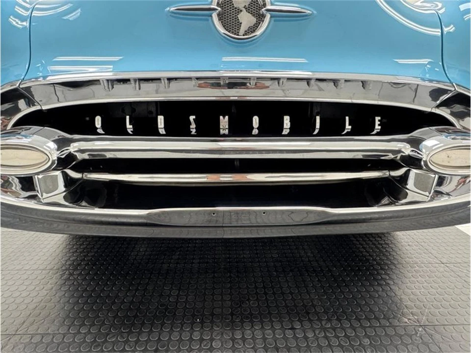 1955 Oldsmobile 88 - Image 9 of 31