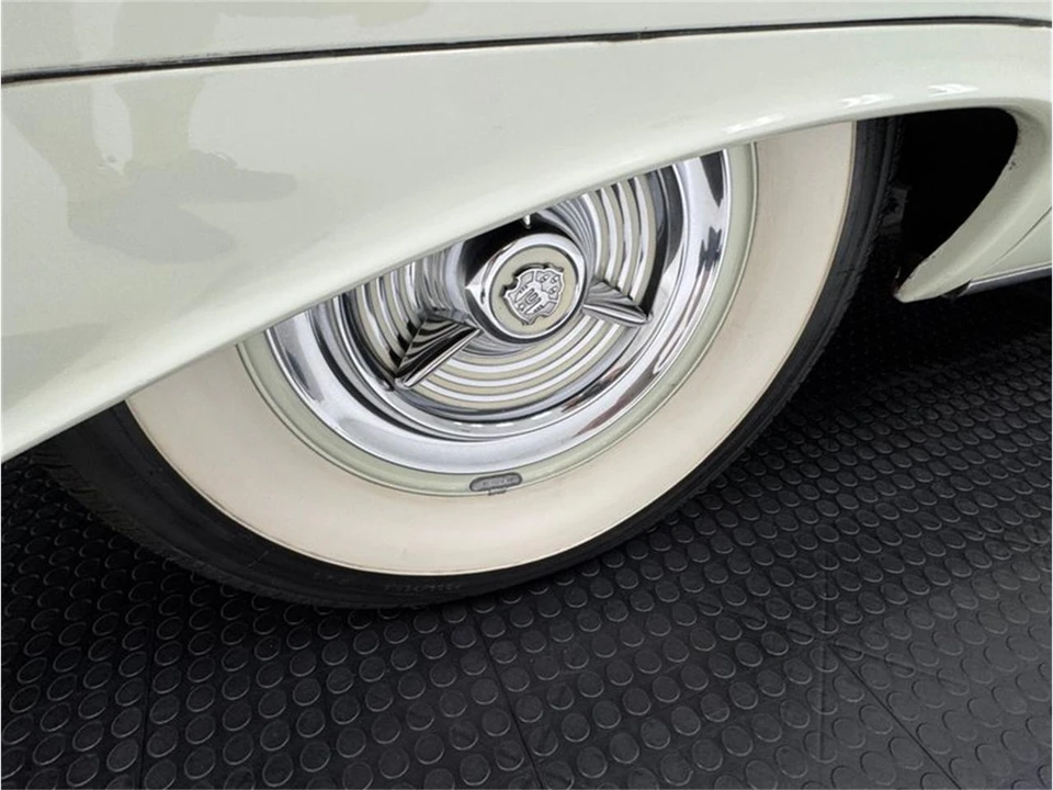 1955 Oldsmobile 88 - Image 24 of 31