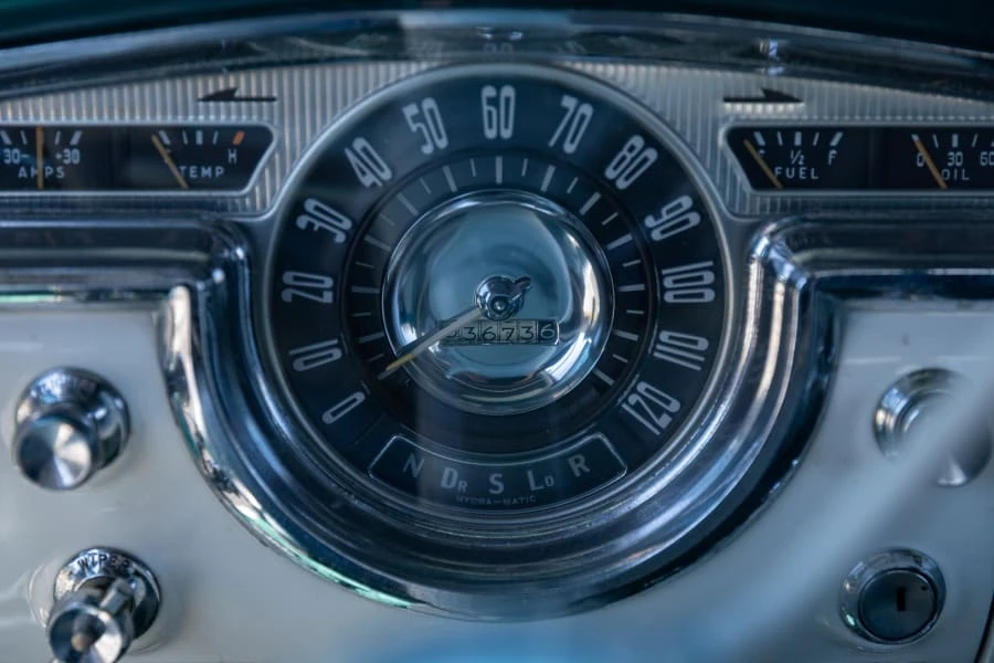 1955 Oldsmobile 88 - Image 25 of 31
