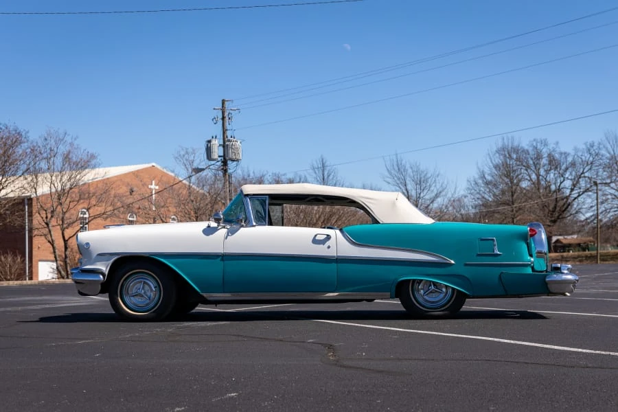 1955 Oldsmobile 88 - Image 20 of 31