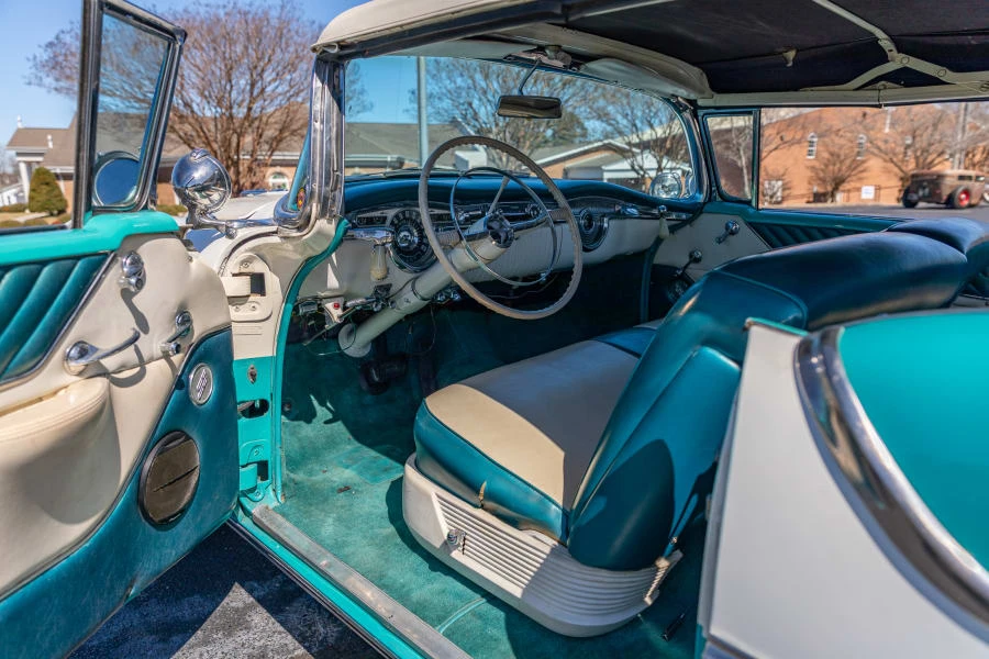 1955 Oldsmobile 88 - Image 24 of 31