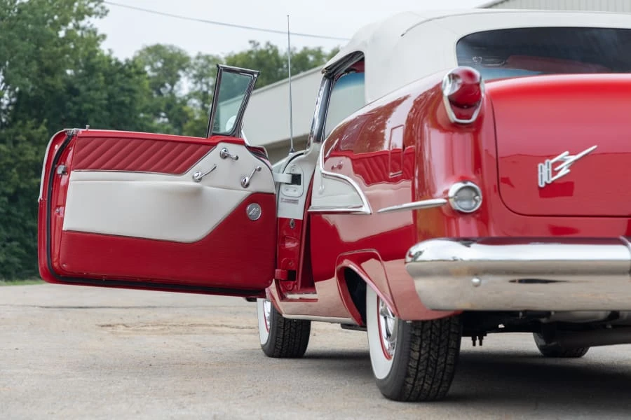 1955 Oldsmobile 88 - Image 17 of 31
