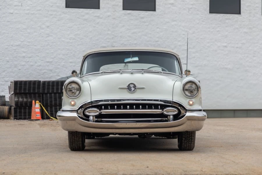 1955 Oldsmobile 88 - Image 4 of 31