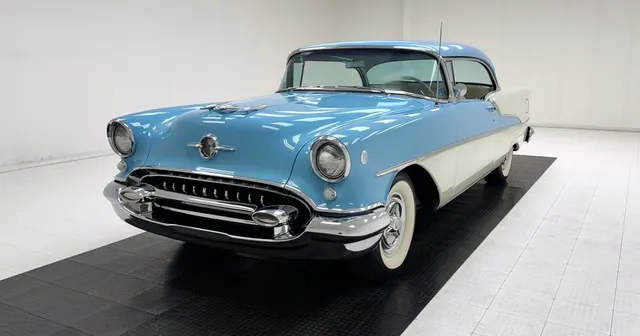 1955 Oldsmobile Super 88 Holiday 2 Door Hardtop
