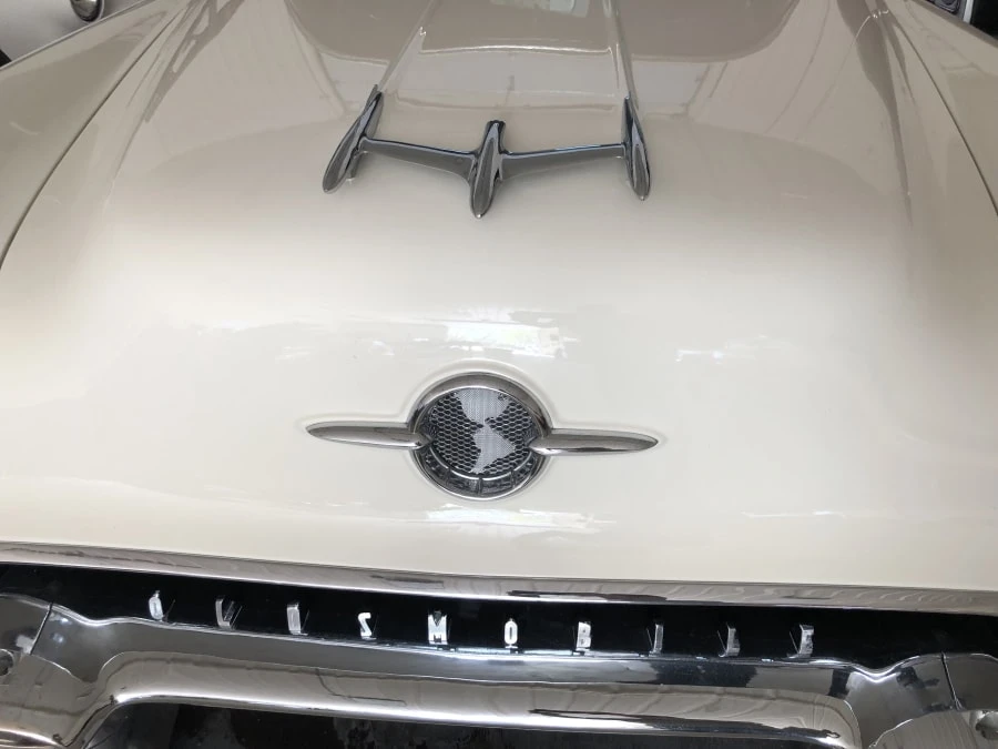 1955 Oldsmobile 88 - Image 9 of 12