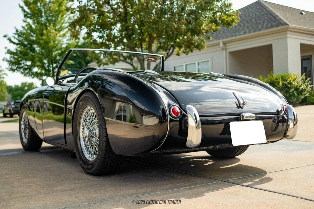 1955 Austin-Healey 100 - Image 6 of 12