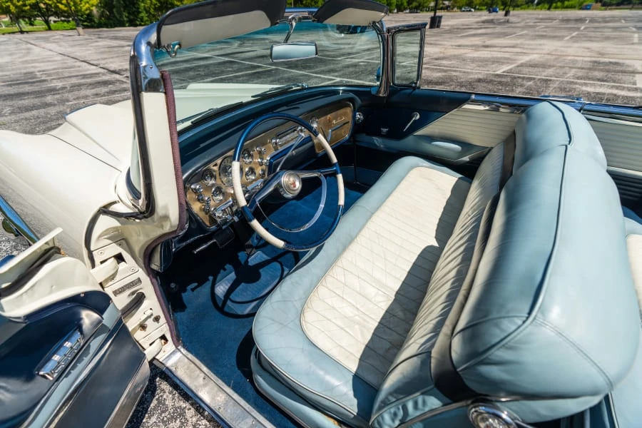 1955 Packard Caribbean - Image 25 of 31