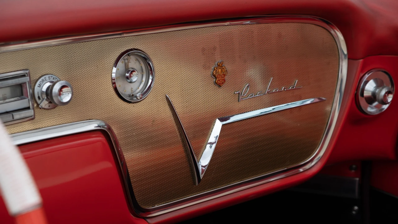 1955 Packard Caribbean - Image 4 of 13
