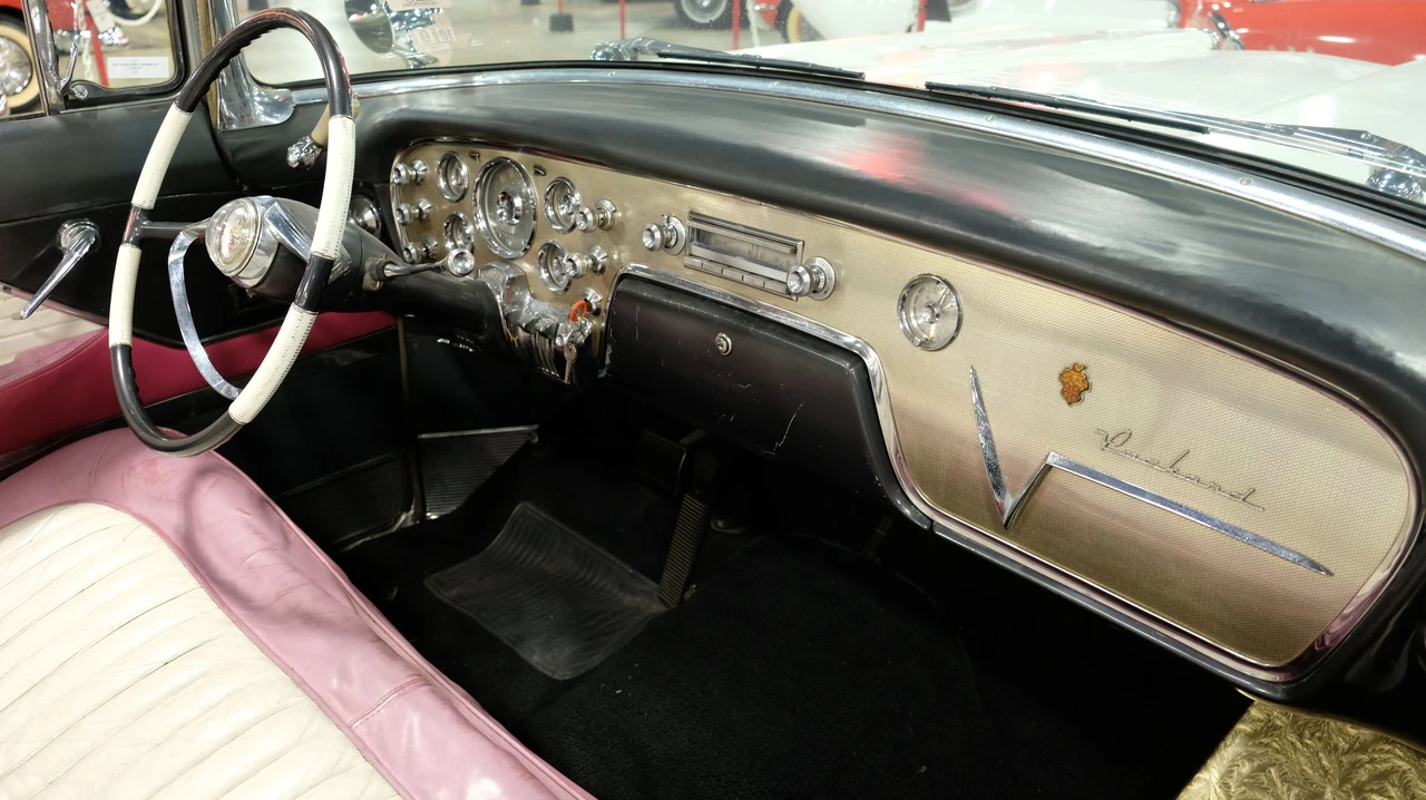 1955 Packard Caribbean - Image 19 of 20