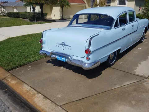 1955 Pontiac Chieftain