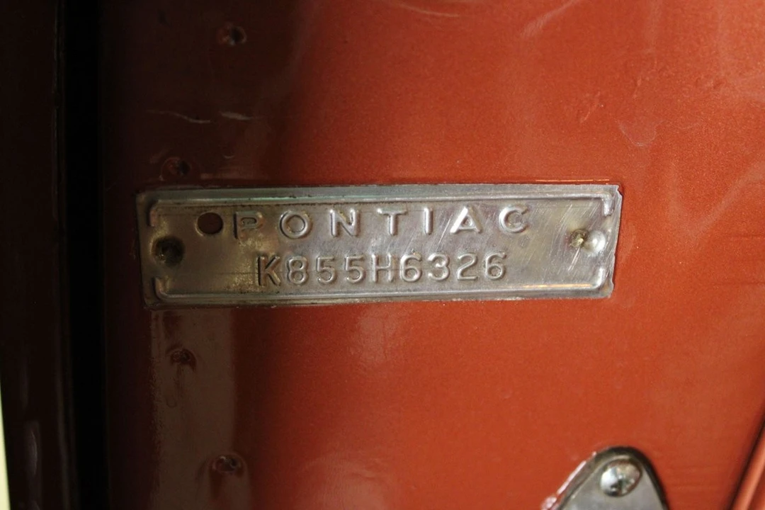 1955 Pontiac Chieftain - Image 21 of 31
