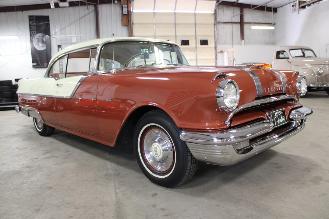 1955 Pontiac Chieftain - Image 6 of 31