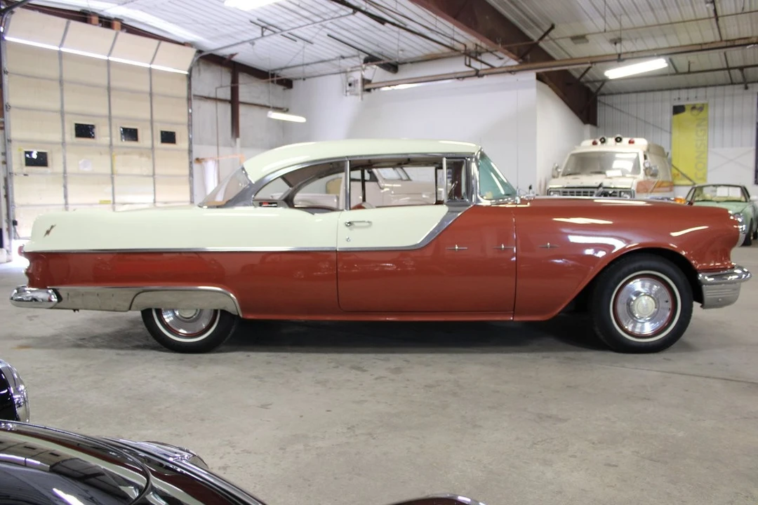1955 Pontiac Chieftain - Image 5 of 31