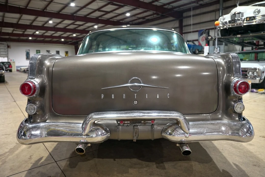 1955 Pontiac Chieftain - Image 7 of 21