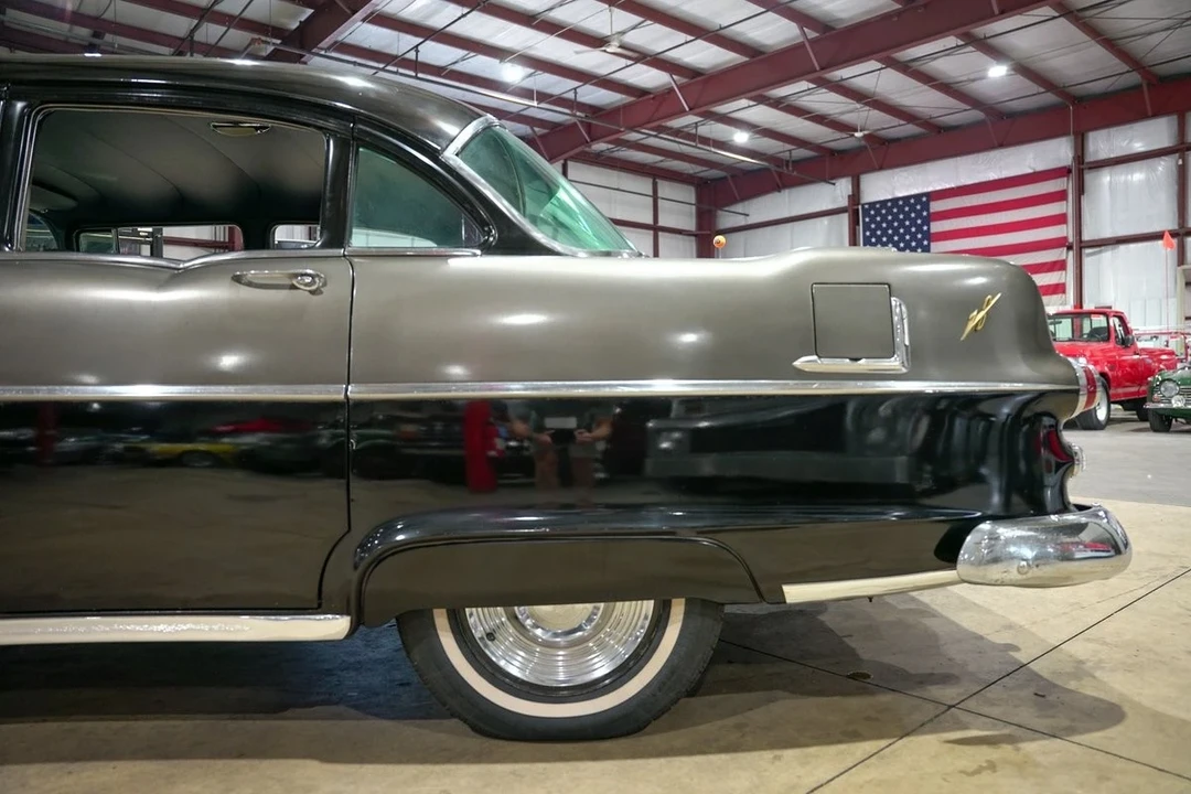 1955 Pontiac Chieftain - Image 5 of 12