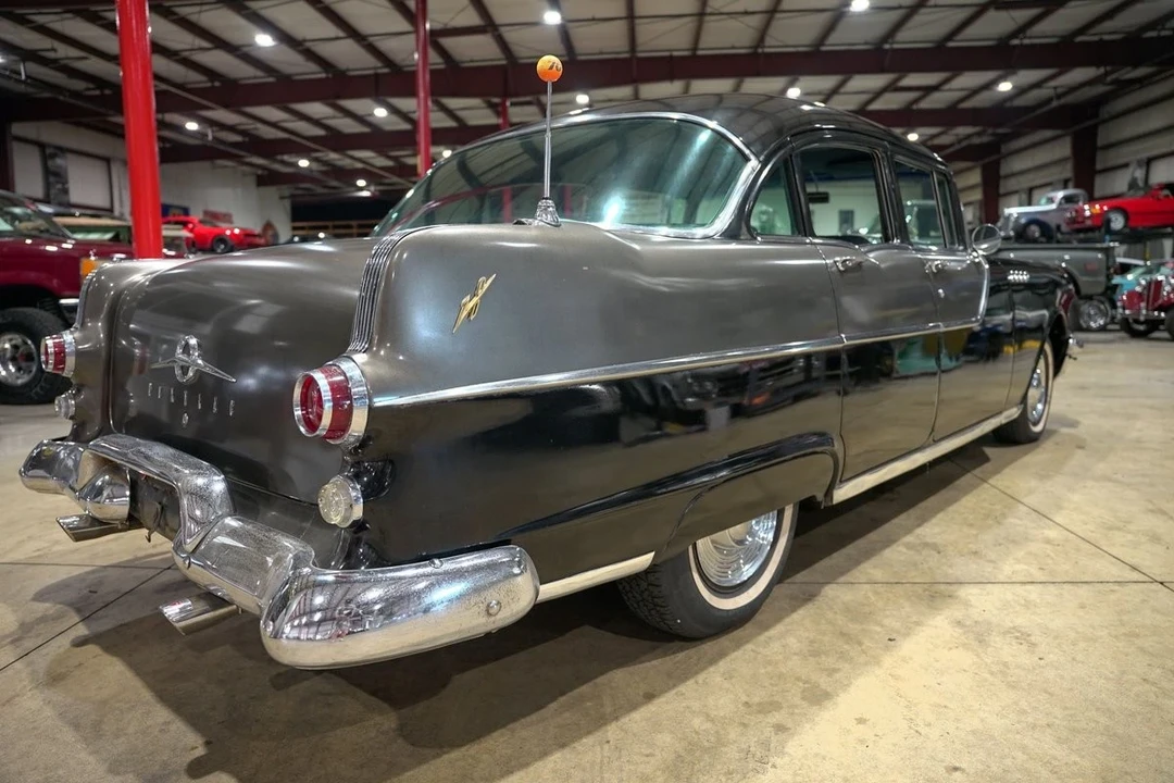 1955 Pontiac Chieftain - Image 8 of 12
