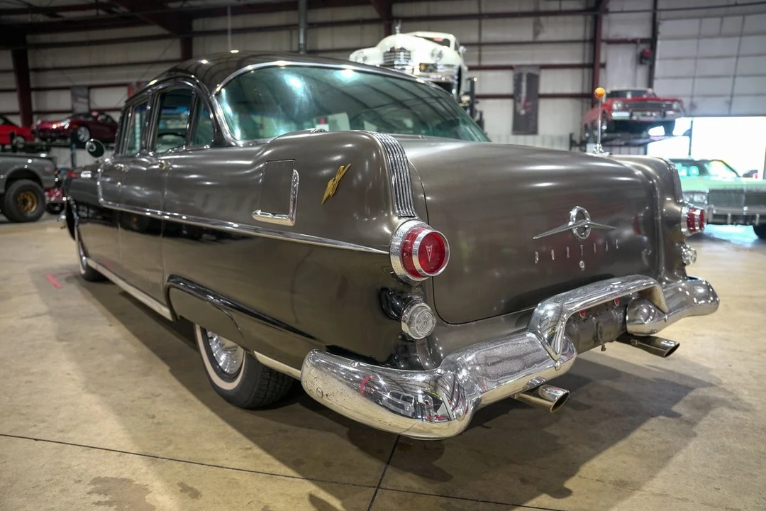 1955 Pontiac Chieftain - Image 6 of 12