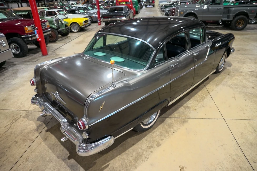 1955 Pontiac Chieftain - Image 17 of 21