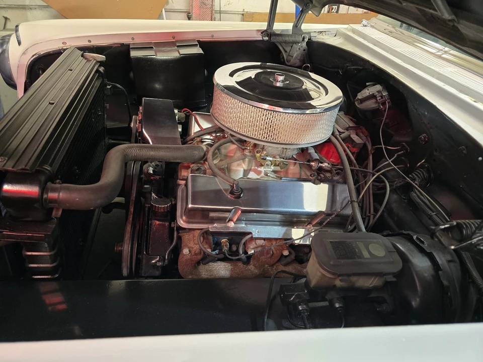 1955 Pontiac Chieftain - Image 10 of 12