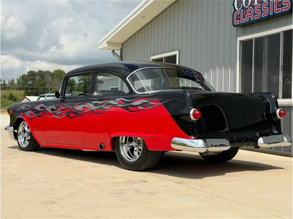 1955 Pontiac Chieftain - Image 3 of 31