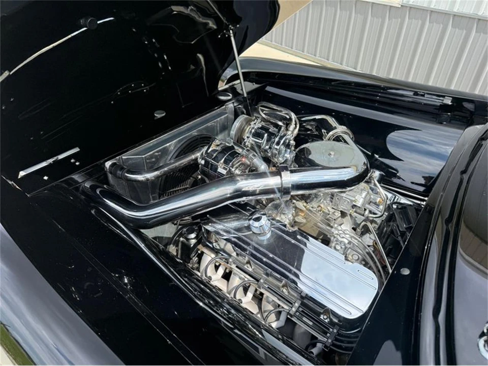 1955 Pontiac Chieftain - Image 10 of 31