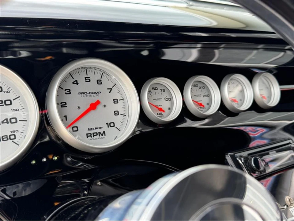 1955 Pontiac Chieftain - Image 30 of 31