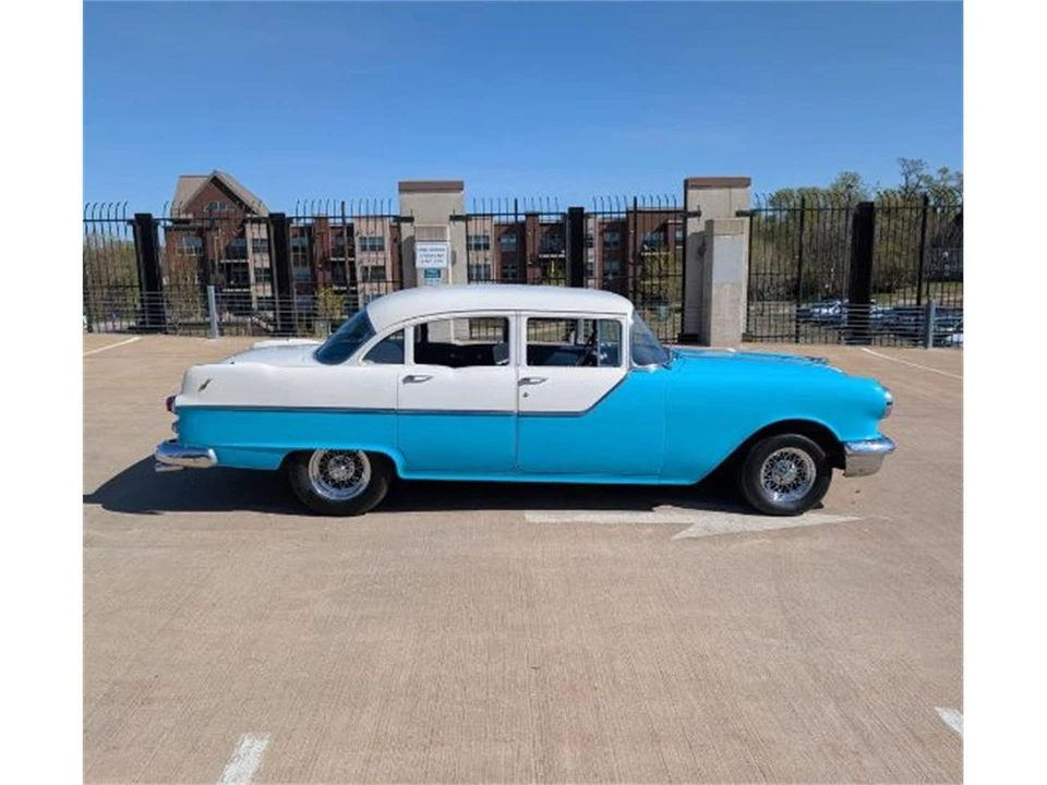 1955 Pontiac Chieftain - Image 10 of 17