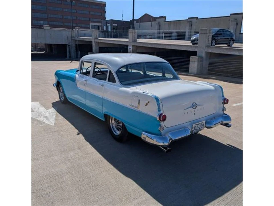 1955 Pontiac Chieftain - Image 12 of 17