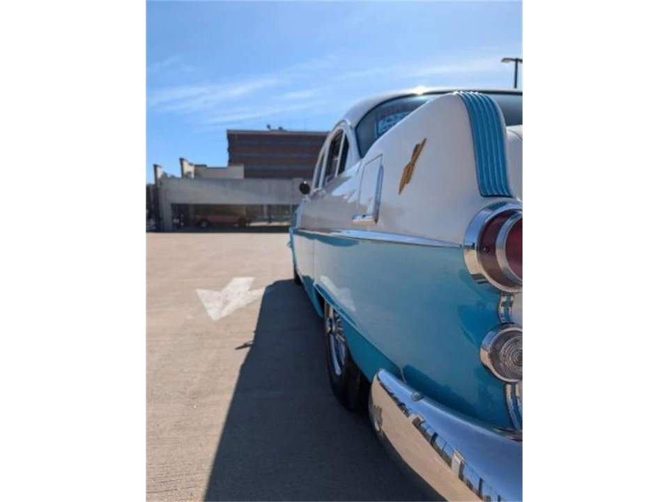 1955 Pontiac Chieftain - Image 16 of 17