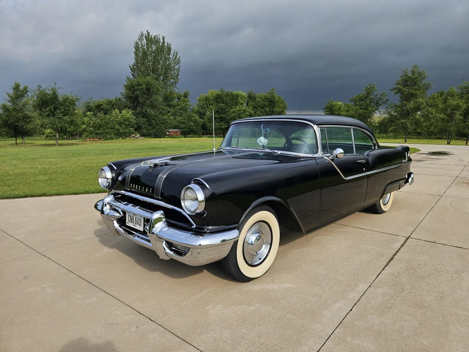 1955 Pontiac Chieftain - Image 2 of 31