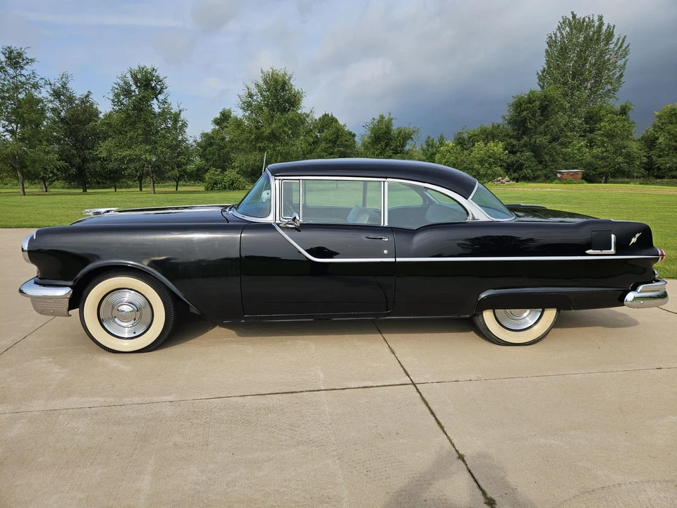 1955 Pontiac Chieftain - Image 9 of 31