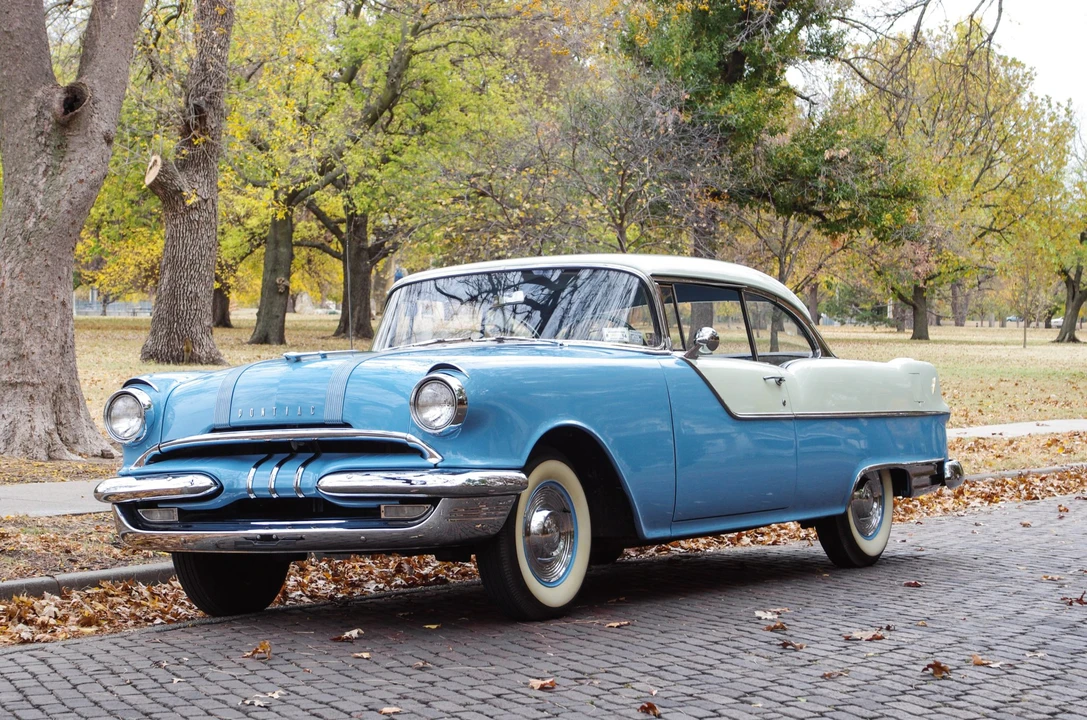 1955 Pontiac Chieftain - Image 5 of 31